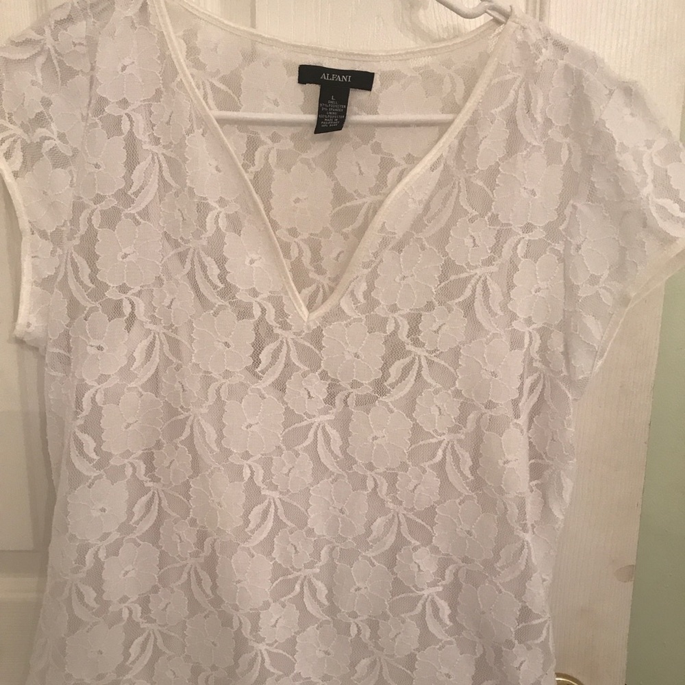 Women’s mesh top